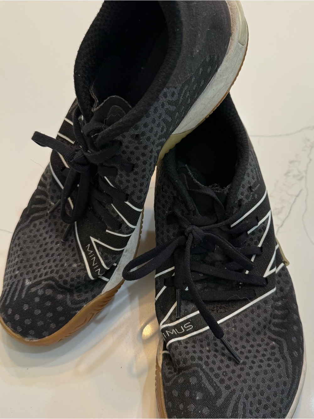 New Balance Minimus TR Shoes Men 9.5 Black Training Sneakers Gum Bottom MXMTRLK1